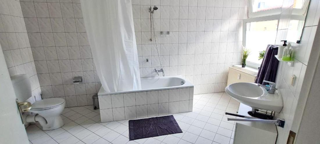 Cozy 2 Room Apartment In Magdeburg Luaran gambar