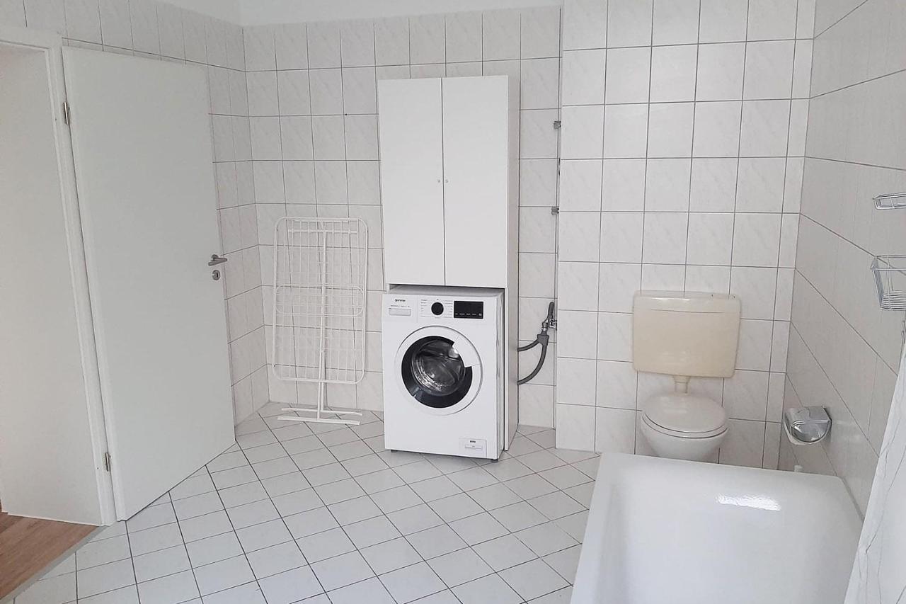 Cozy 2 Room Apartment In Magdeburg Luaran gambar